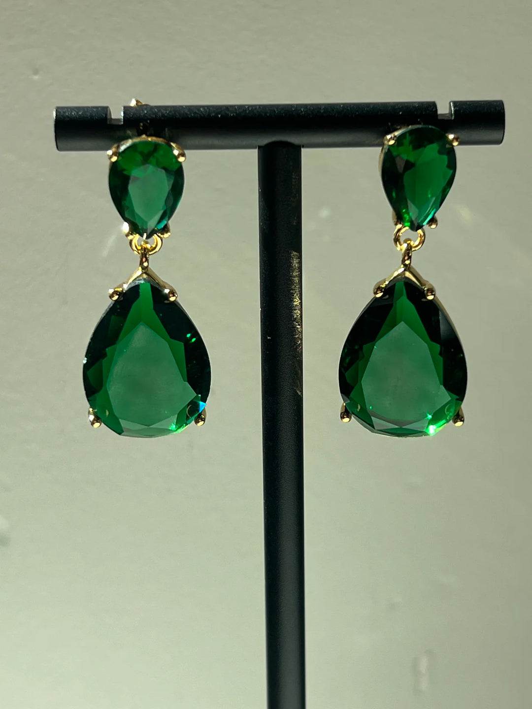 Chelby Dangle Earrings