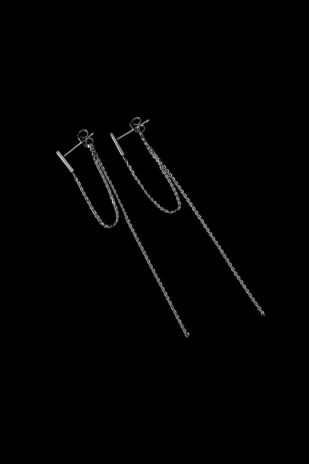 Sasha Simple Bar "T" Earrings